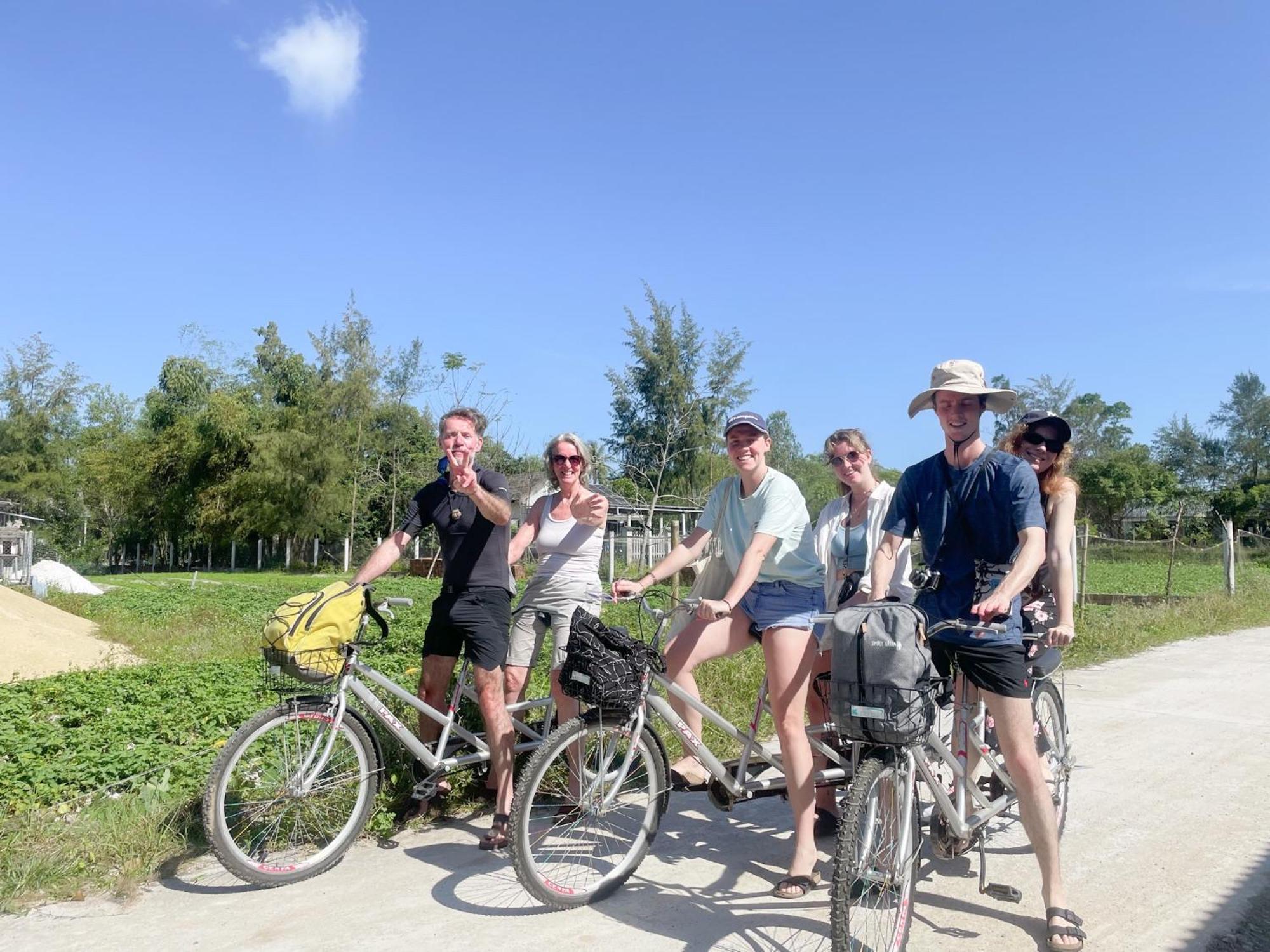 Thedreamers Farm Homestay Phu Vang